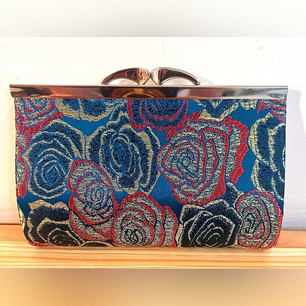 VTG Inspired Satin Floral Hard Case Clutch Purse Kiss-Lock 7.5” x 4” NWOT